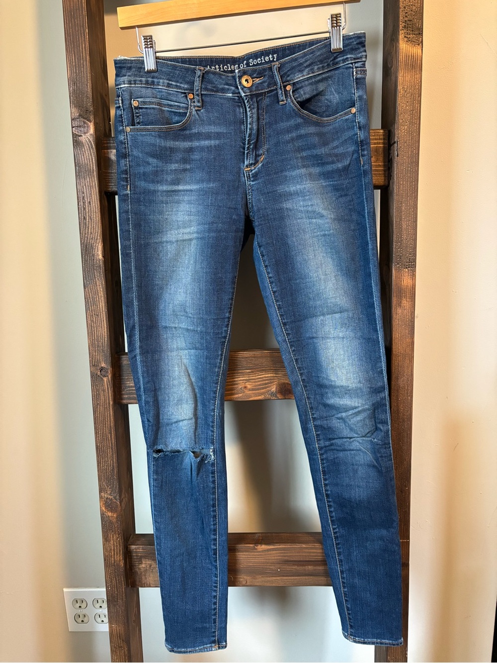 Articles Of Society Medium Blue Distressed Skinny Jeans - Size 27